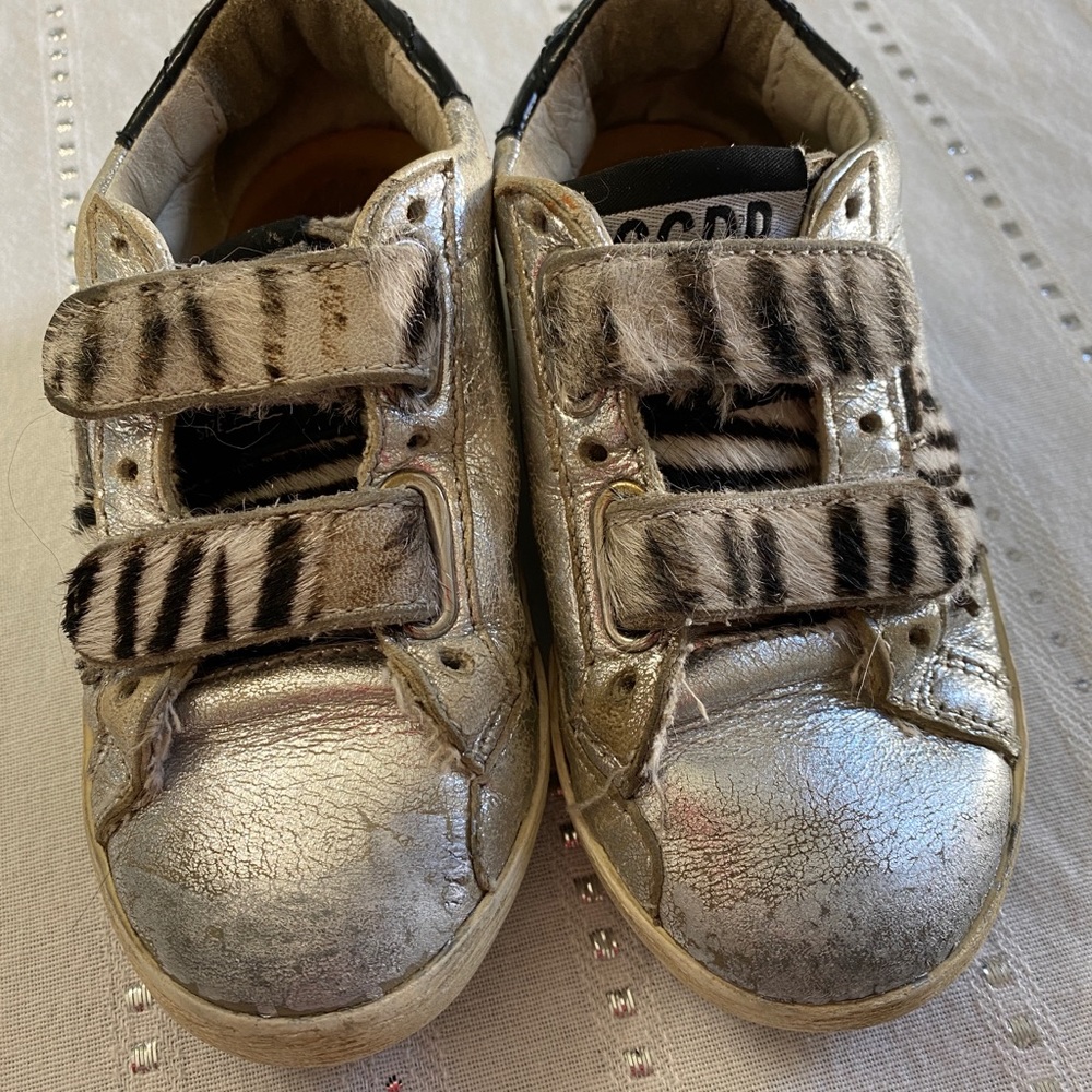 Genuine Golden Goose kids size 25 shoes